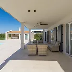 Borgonja By Seeadria Agency *