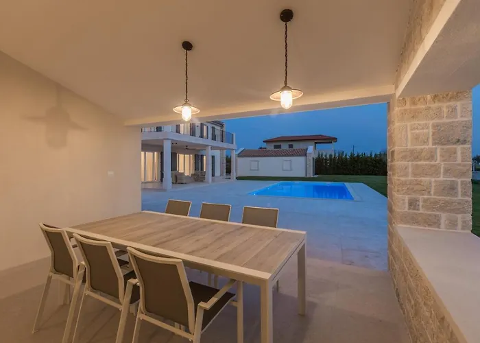 Vila Borgonja By Seeadria Agency *